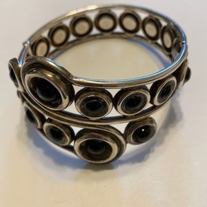 Silver and Black Circular Design Bracelet